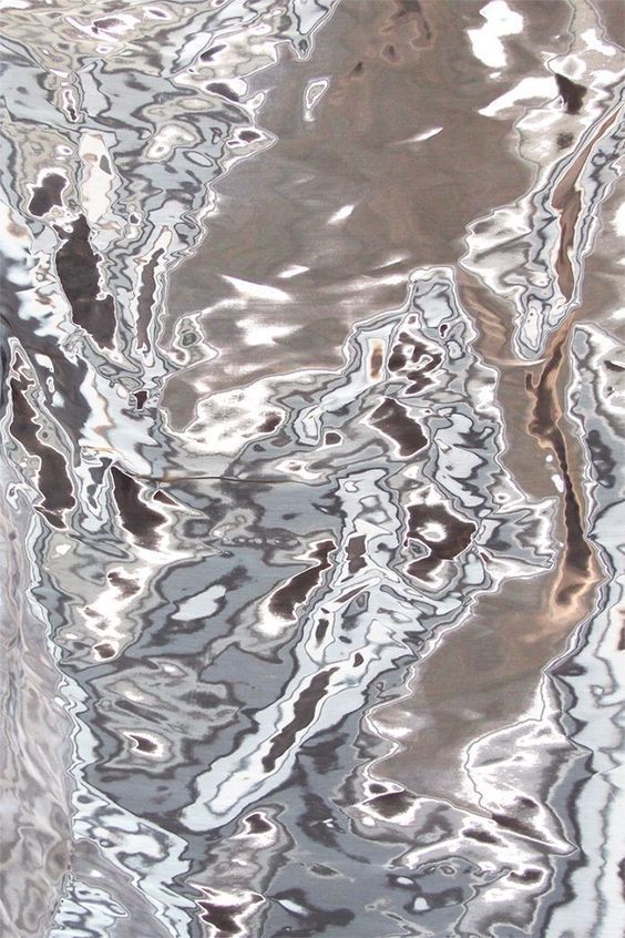 錫箔紙 從金屬背景到紋理貼圖的工業(yè)美學
